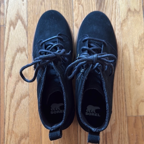 Sorel sz 9.5 Evie II Lace up  Bootie Black suede boot NWOT new condition - Picture 3 of 16